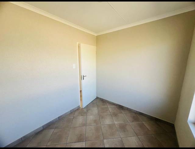 3 BEDROOM HOUSE FOR SALE IN SELCOURT
